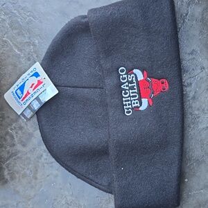 Chicago Bulls Cuffed Beanie Fleece Black Red Jordan NEW NWT